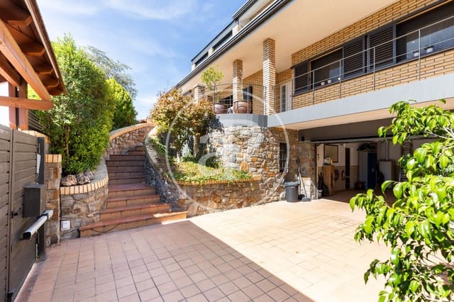 5 sovrum Villa till salu i Valldoreix, Sant Cugat del Vallès med pool garage - 1 465 000 € (Ref: 10119941)