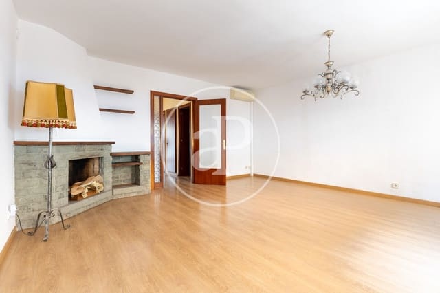 5 sovrum Villa till salu i Sabadell med garage - 590 000 € (Ref: 10119945)