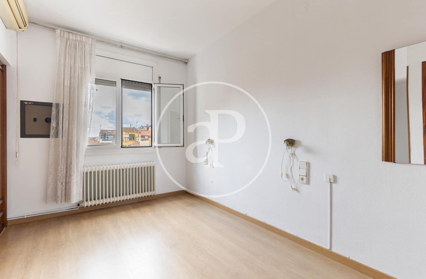 5 sovrum Villa till salu i Sabadell med garage - 590 000 € (Ref: 10119945)