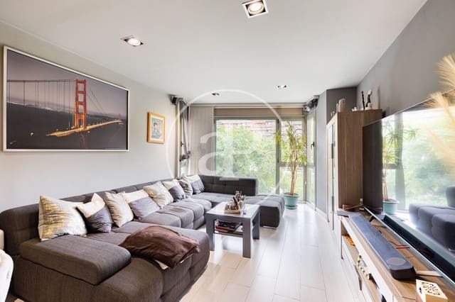 3 quarto Apartamento para venda em El Clot, Barcelona cidade com piscina garagem - 669 000 € (Ref: 10129323)