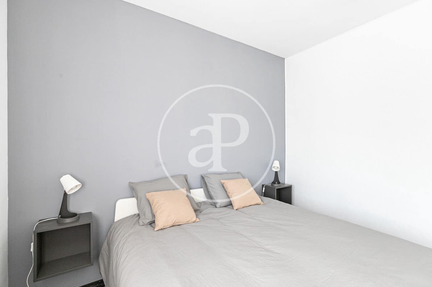 Apartamento de 4 habitaciones en Barcelona ciudad en venta con garaje - 780.000 € (Ref: 10129327)