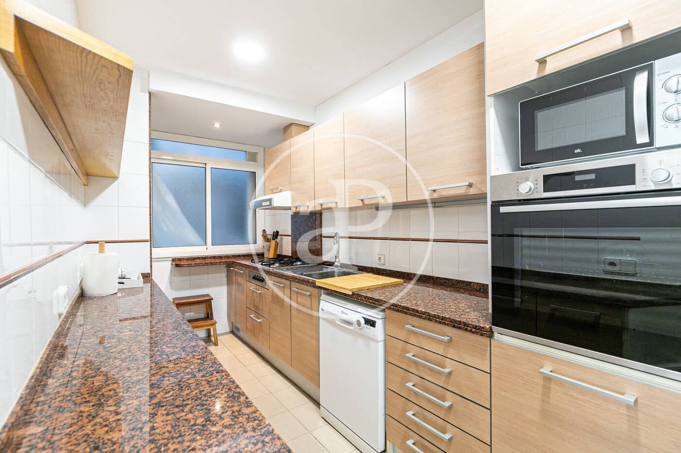 Apartamento de 4 habitaciones en Barcelona ciudad en venta con garaje - 780.000 € (Ref: 10129327)