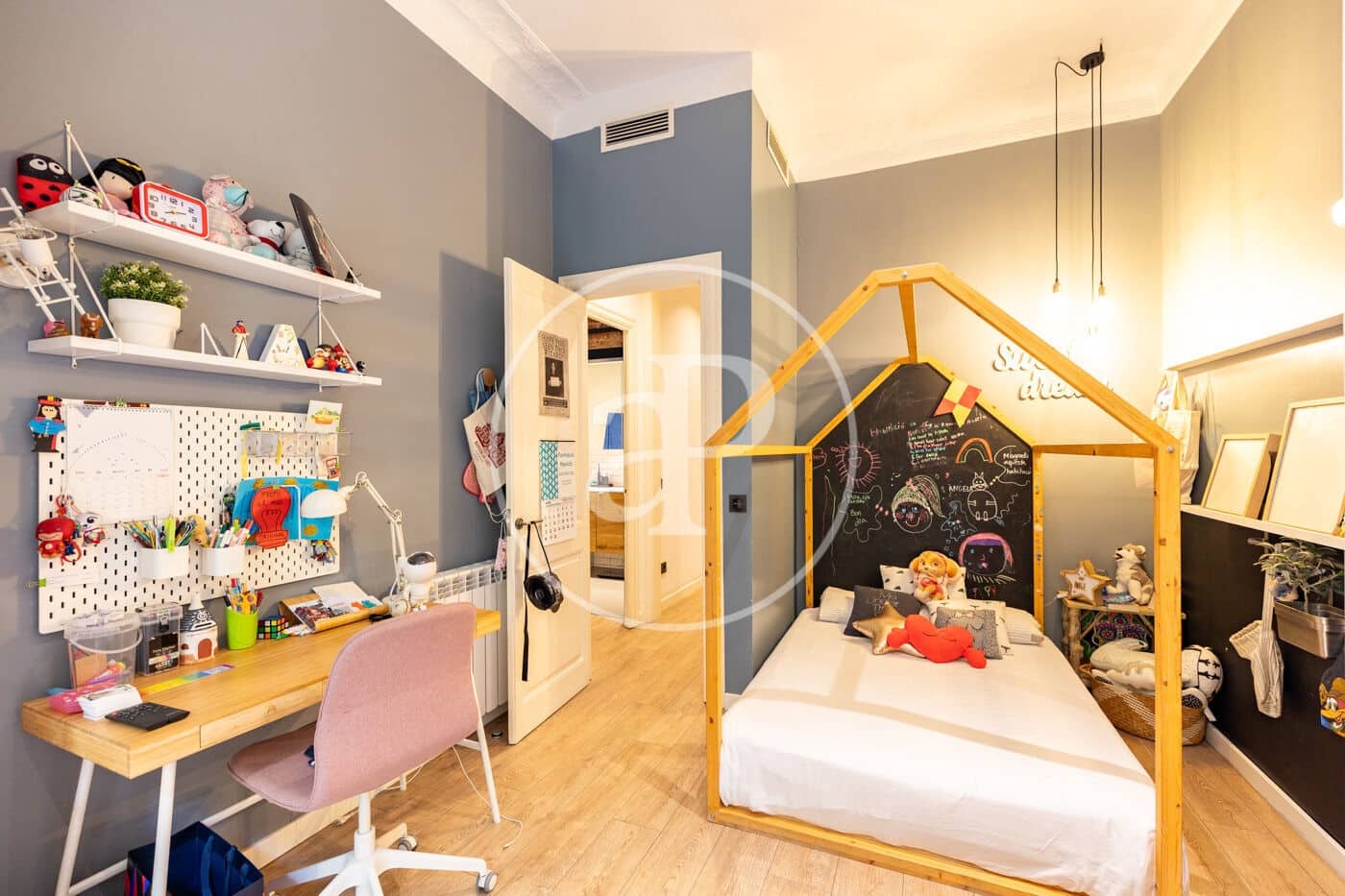 3 soveværelse Lejlighed til salg i Barcelona by - € 1.500.000 (Ref: 10131720)
