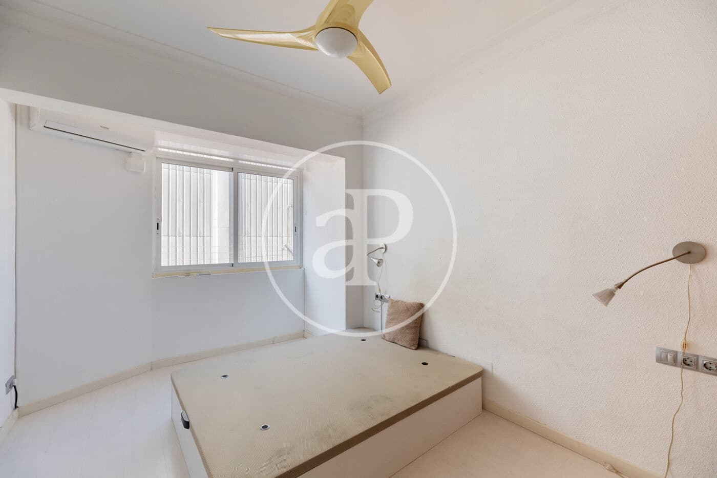4 quarto Penthouse para venda em Barcelona cidade - 1 195 000 € (Ref: 10131722)