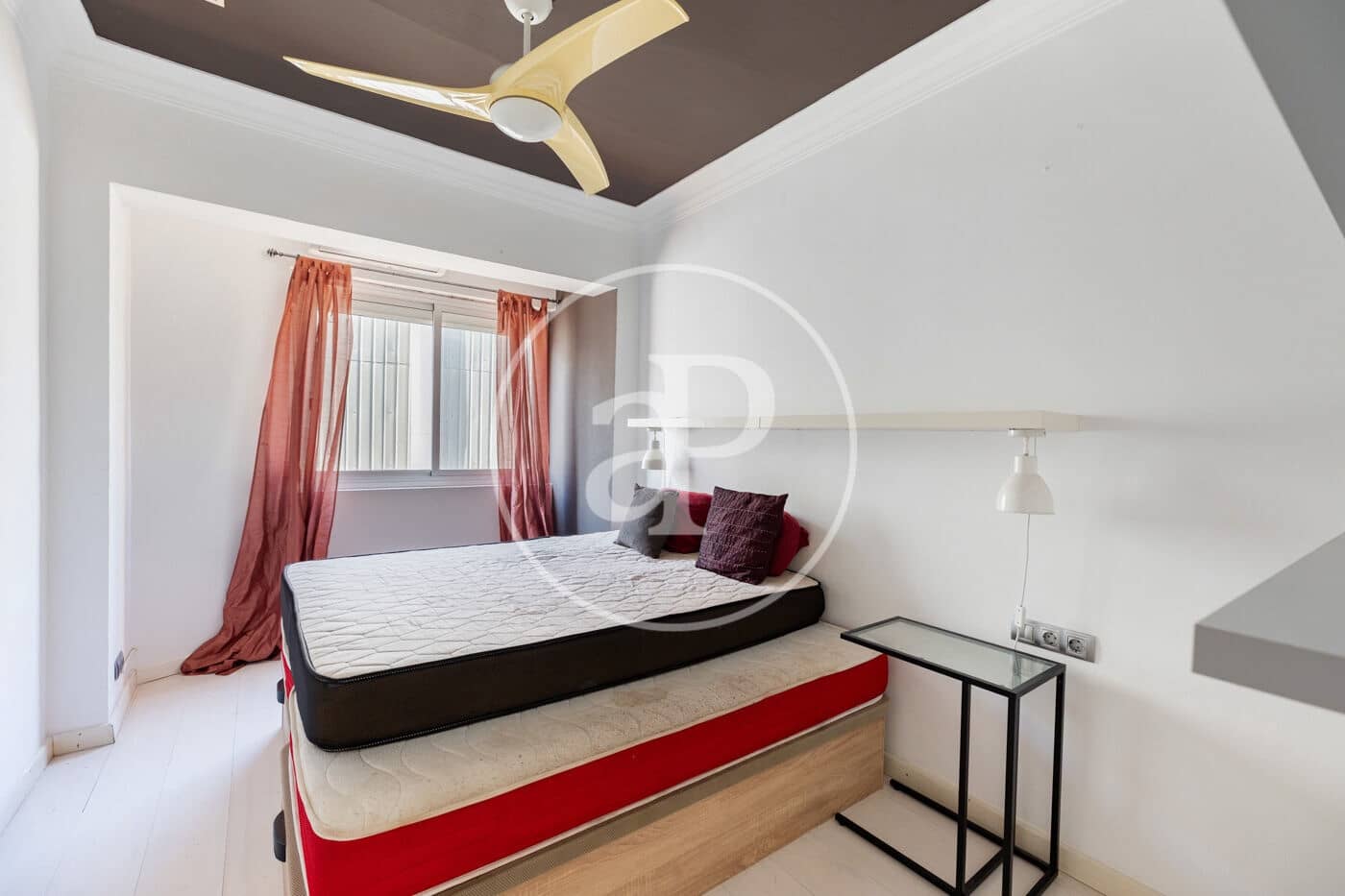 4 quarto Penthouse para venda em Barcelona cidade - 1 195 000 € (Ref: 10131722)