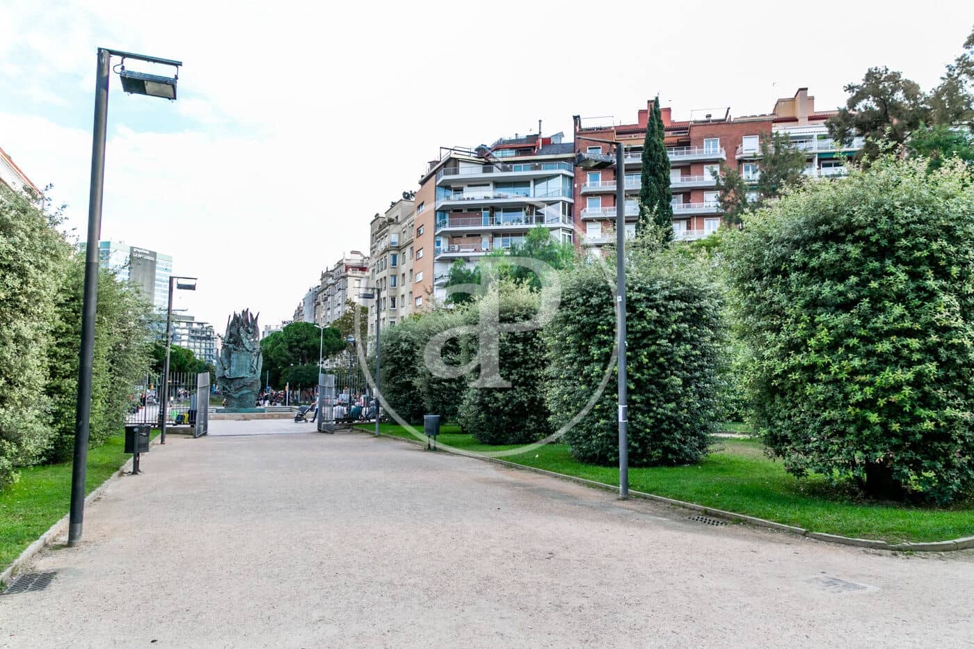 5 quarto Apartamento para arrendar em Barcelona cidade - 2 350 € (Ref: 10131723)