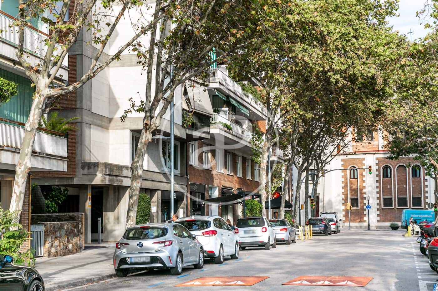 5 quarto Apartamento para arrendar em Barcelona cidade - 2 350 € (Ref: 10131723)