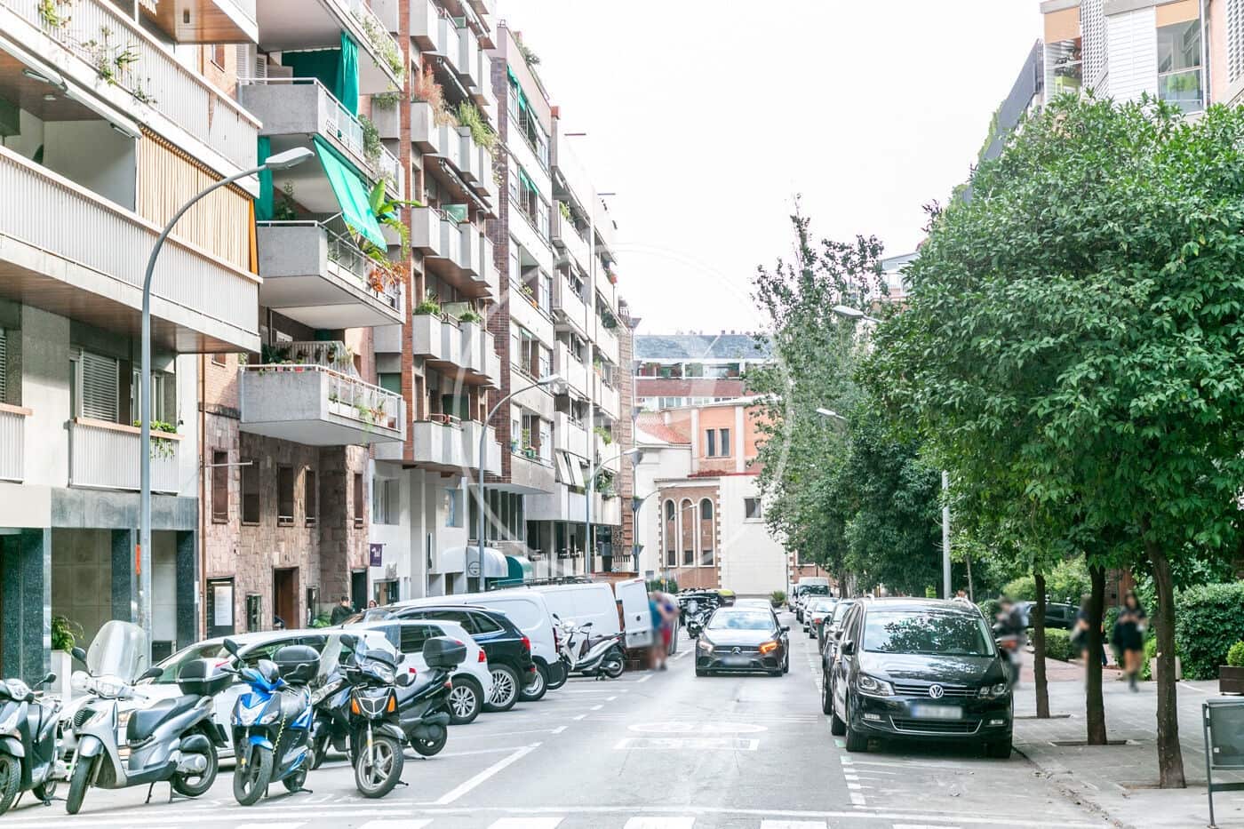 5 quarto Apartamento para arrendar em Barcelona cidade - 2 350 € (Ref: 10131723)