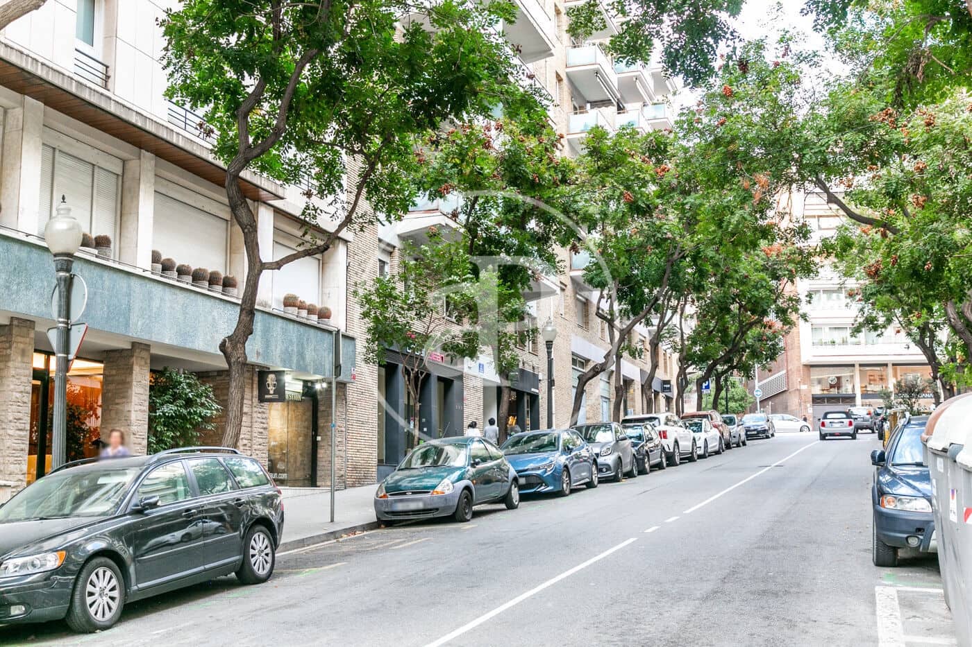 5 quarto Apartamento para arrendar em Barcelona cidade - 2 350 € (Ref: 10131723)