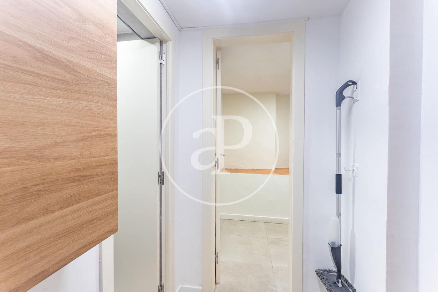 Apartamento de 2 habitaciones en Barcelona ciudad en venta - 379.000 € (Ref: 10131725)
