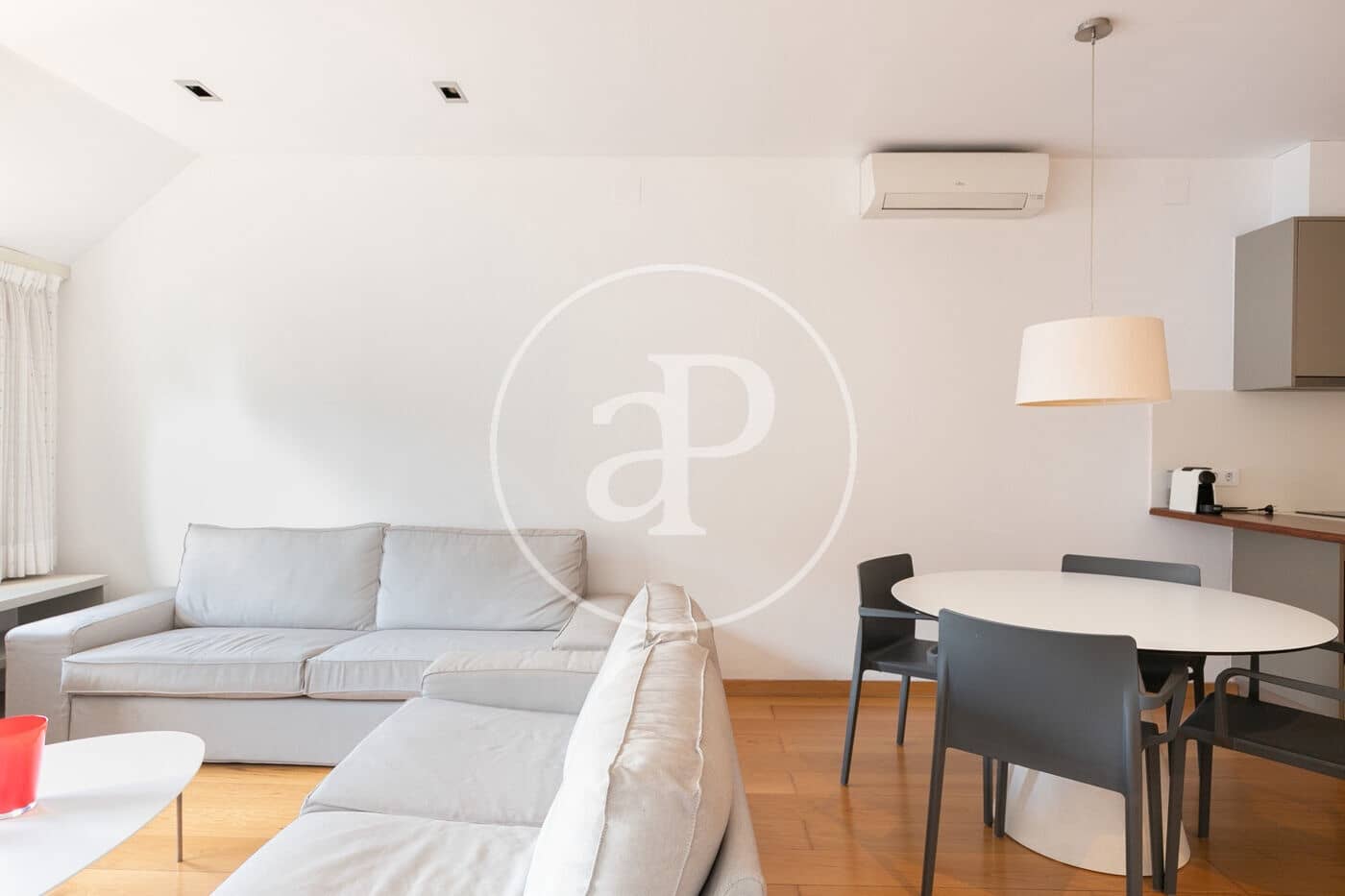2 Zimmer Apartment zu vermieten in Barcelona Stadt - 2.559 € (Ref: 10131726)