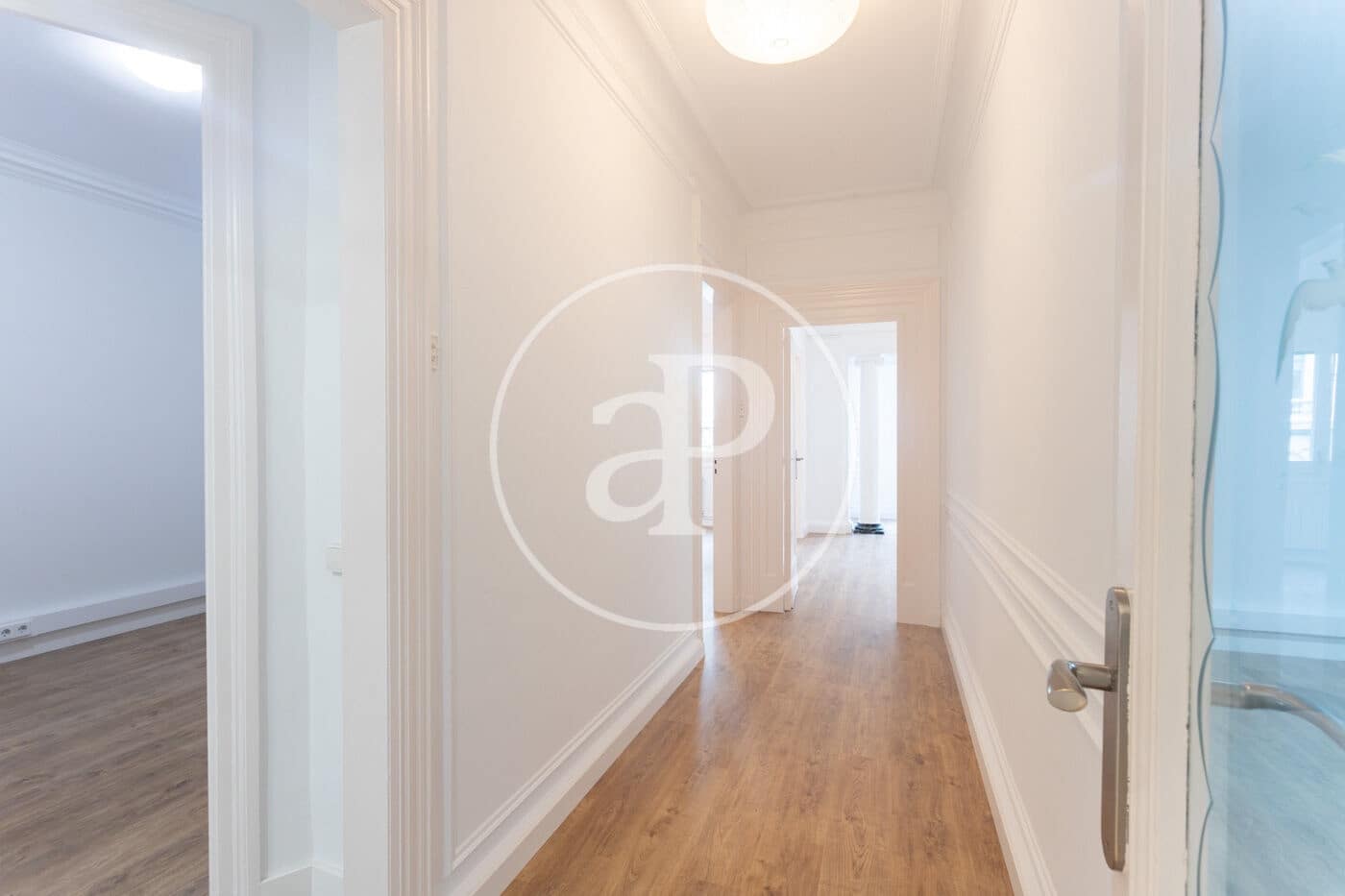 5 bedroom Apartment for rent in Barcelona city - € 5,600 (Ref: 10135974)