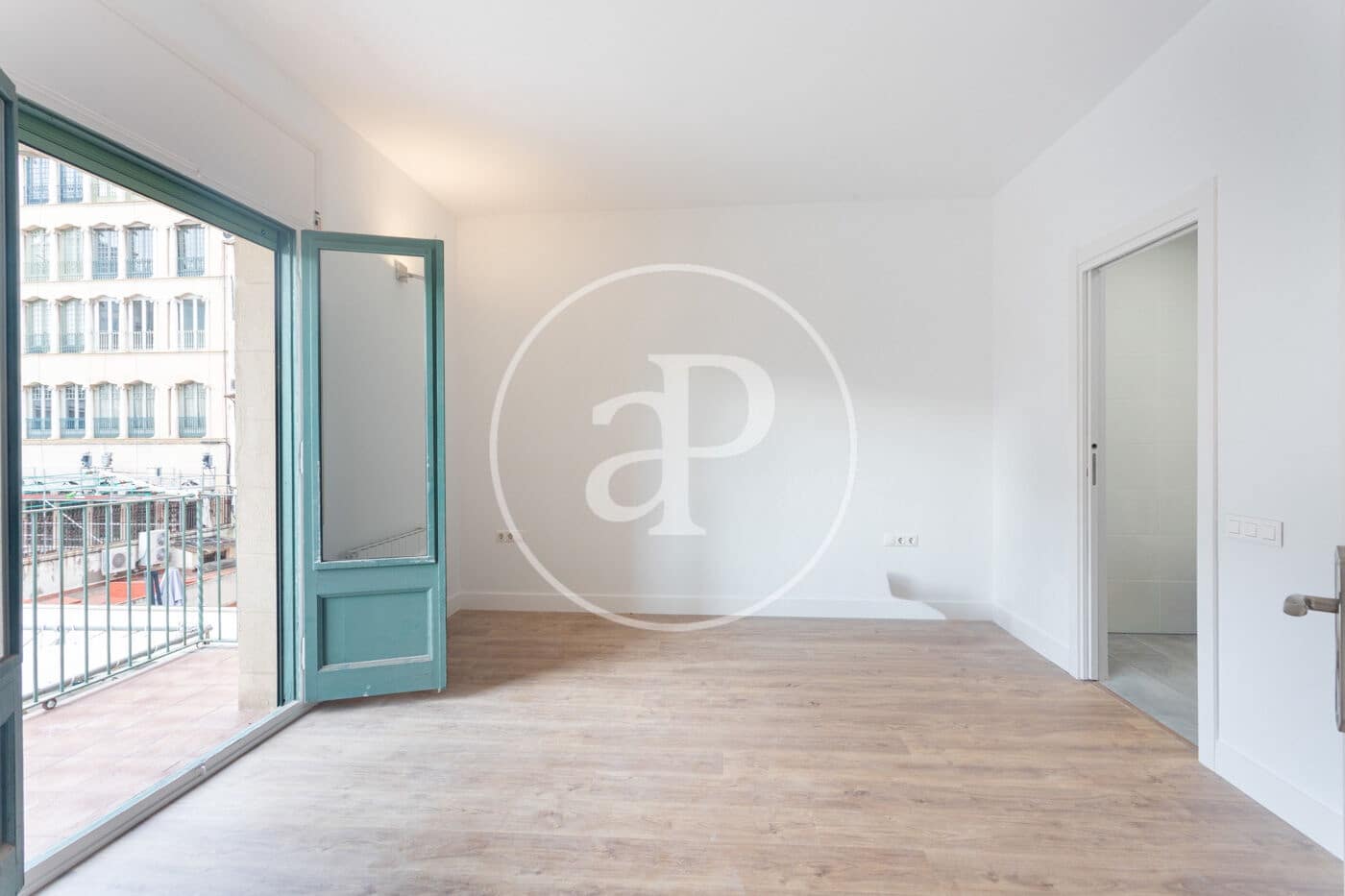 5 bedroom Apartment for rent in Barcelona city - € 5,600 (Ref: 10135974)