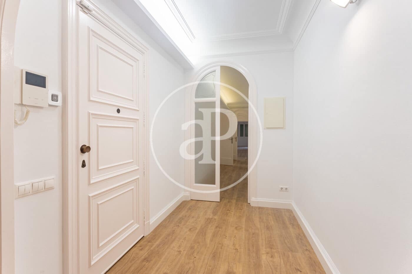 5 bedroom Apartment for rent in Barcelona city - € 5,600 (Ref: 10135974)