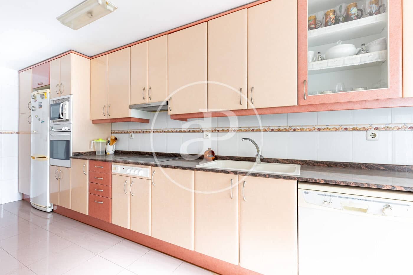 4 slaapkamer Appartement te koop in Cerdanyola del Valles met garage - € 480.000 (Ref: 10142417)
