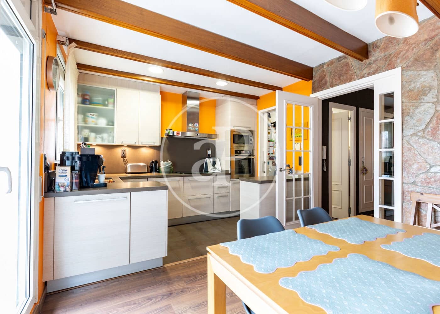 5 soveværelse Villa til salg i Sabadell med garage - € 670.000 (Ref: 10142418)