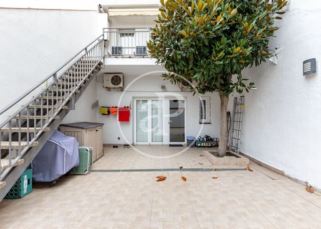 5 bedroom Villa for sale in Sabadell with garage - € 670,000 (Ref: 10142418)
