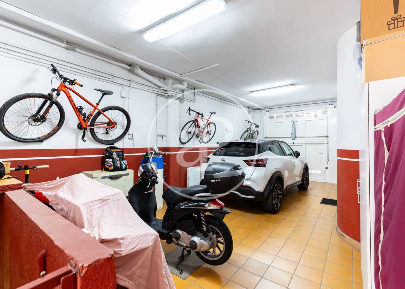 5 soveværelse Villa til salg i Sabadell med garage - € 670.000 (Ref: 10142418)