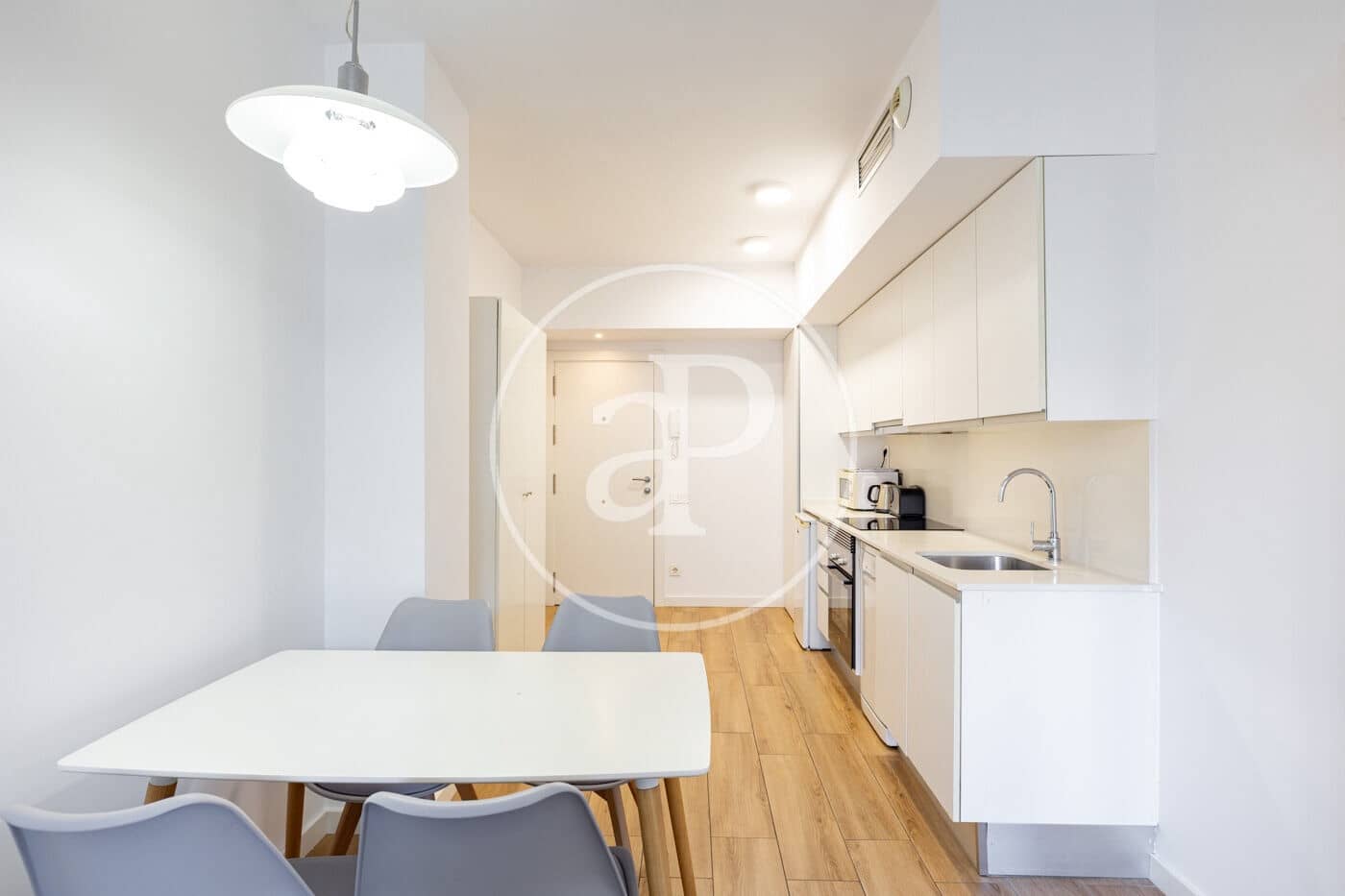 1 slaapkamer Appartement te koop in Barcelona stad met zwembad - € 380.000 (Ref: 10147031)