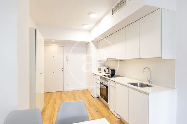 1 soveværelse Lejlighed til salg i La Sagrada Família, Barcelona by med swimmingpool - € 380.000 (Ref: 10147031)