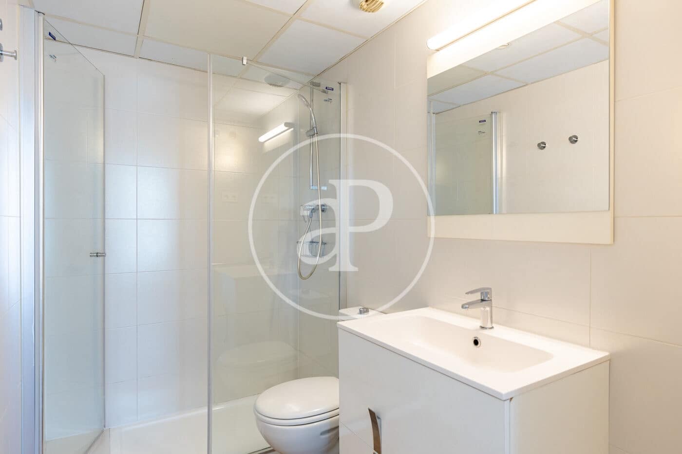 1 slaapkamer Appartement te koop in Barcelona stad met zwembad - € 380.000 (Ref: 10147031)