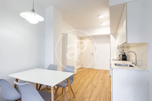 1 soveværelse Lejlighed til salg i La Sagrada Família, Barcelona by med swimmingpool - € 380.000 (Ref: 10147031)