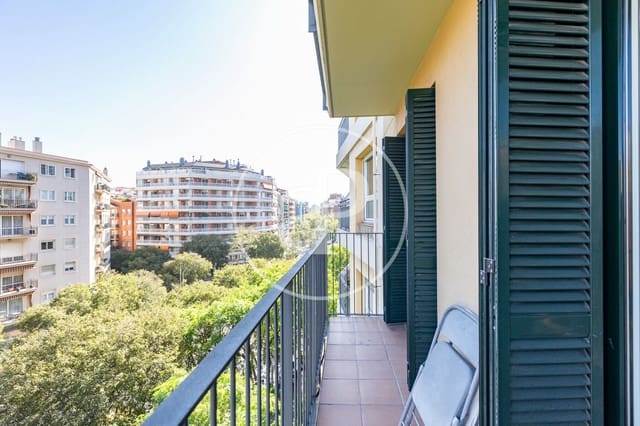 1 soveværelse Lejlighed til salg i La Sagrada Família, Barcelona by med swimmingpool - € 380.000 (Ref: 10147031)