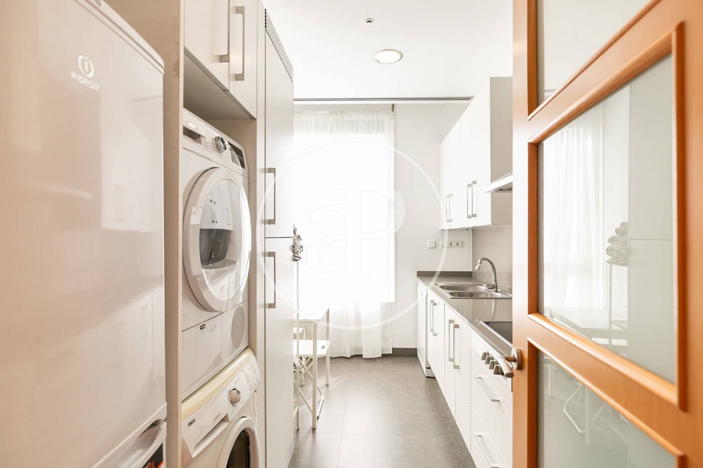 2 soveværelse Lejlighed til salg i Barcelona by med garage - € 665.000 (Ref: 10147032)