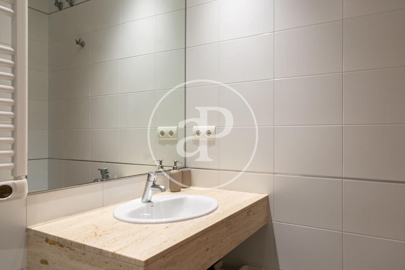 2 soveværelse Lejlighed til salg i Barcelona by med garage - € 665.000 (Ref: 10147032)