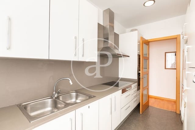 2 soveværelse Lejlighed til salg i Diagonal Mar i El Front Marítim del Poblenou, Barcelona by med garage - € 665.000 (Ref: 10147032)