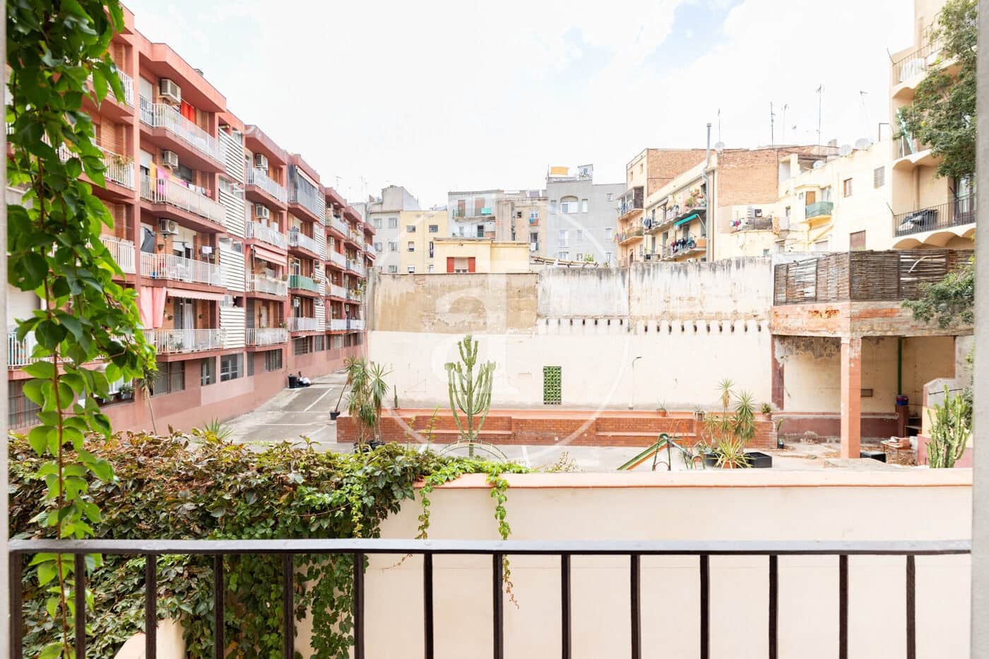 1 slaapkamer Appartement te koop in Barcelona stad - € 225.000 (Ref: 10147033)