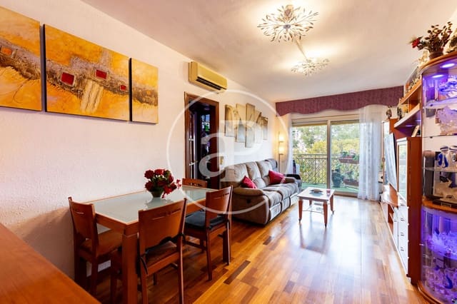 4 soverom Leilighet til salgs i El Poblenou, Barcelona by - € 595 000 (Ref: 10147034)