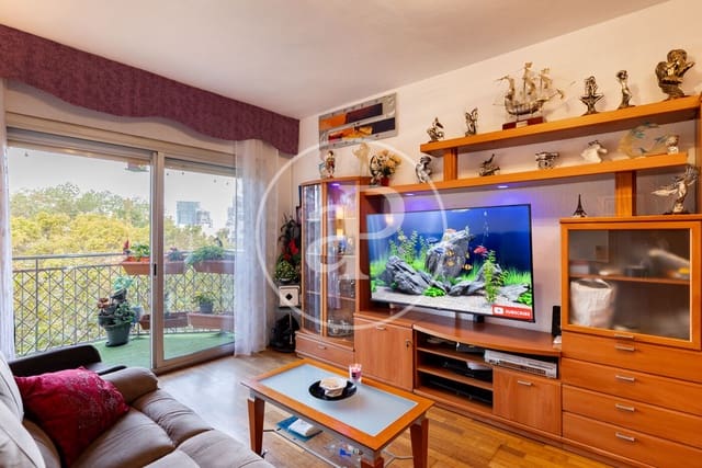 4 soverom Leilighet til salgs i El Poblenou, Barcelona by - € 595 000 (Ref: 10147034)