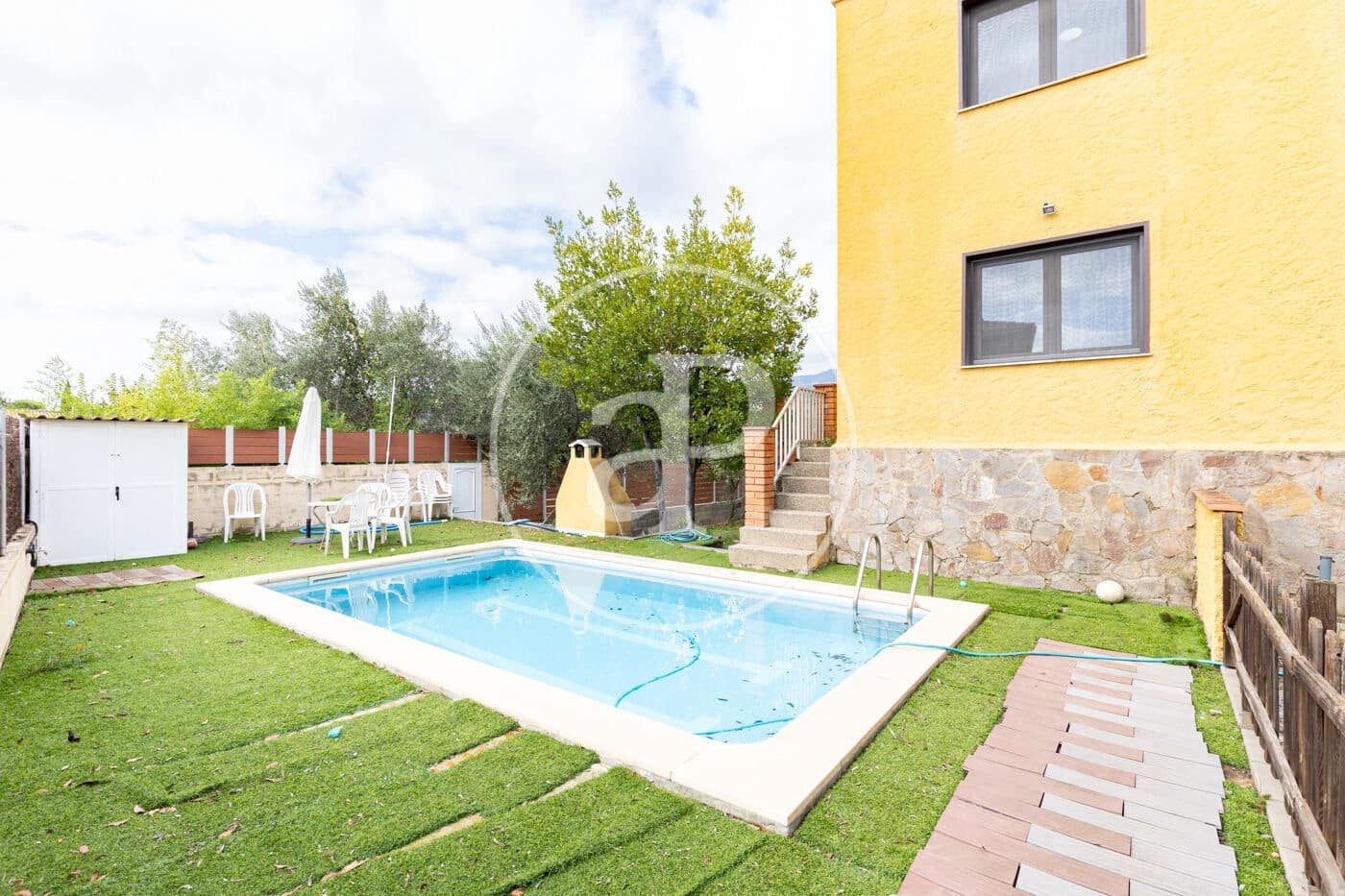 4 sypialnia Willa na sprzedaż w Castellar del Valles z basenem garażem - 565 000 € (Ref: 10148800)