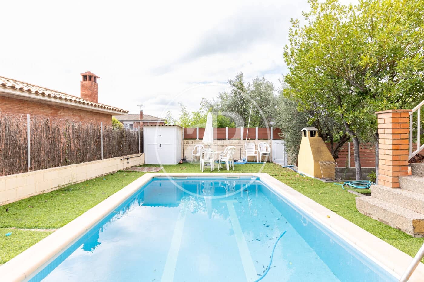 4 sypialnia Willa na sprzedaż w Castellar del Valles z basenem garażem - 565 000 € (Ref: 10148800)
