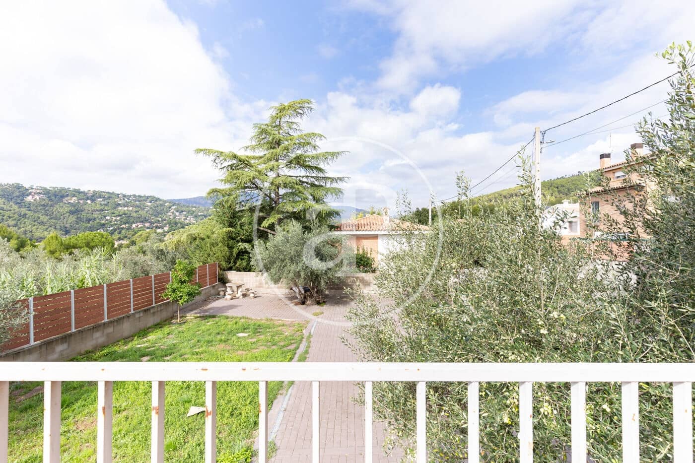 4 sypialnia Willa na sprzedaż w Castellar del Valles z basenem garażem - 565 000 € (Ref: 10148800)