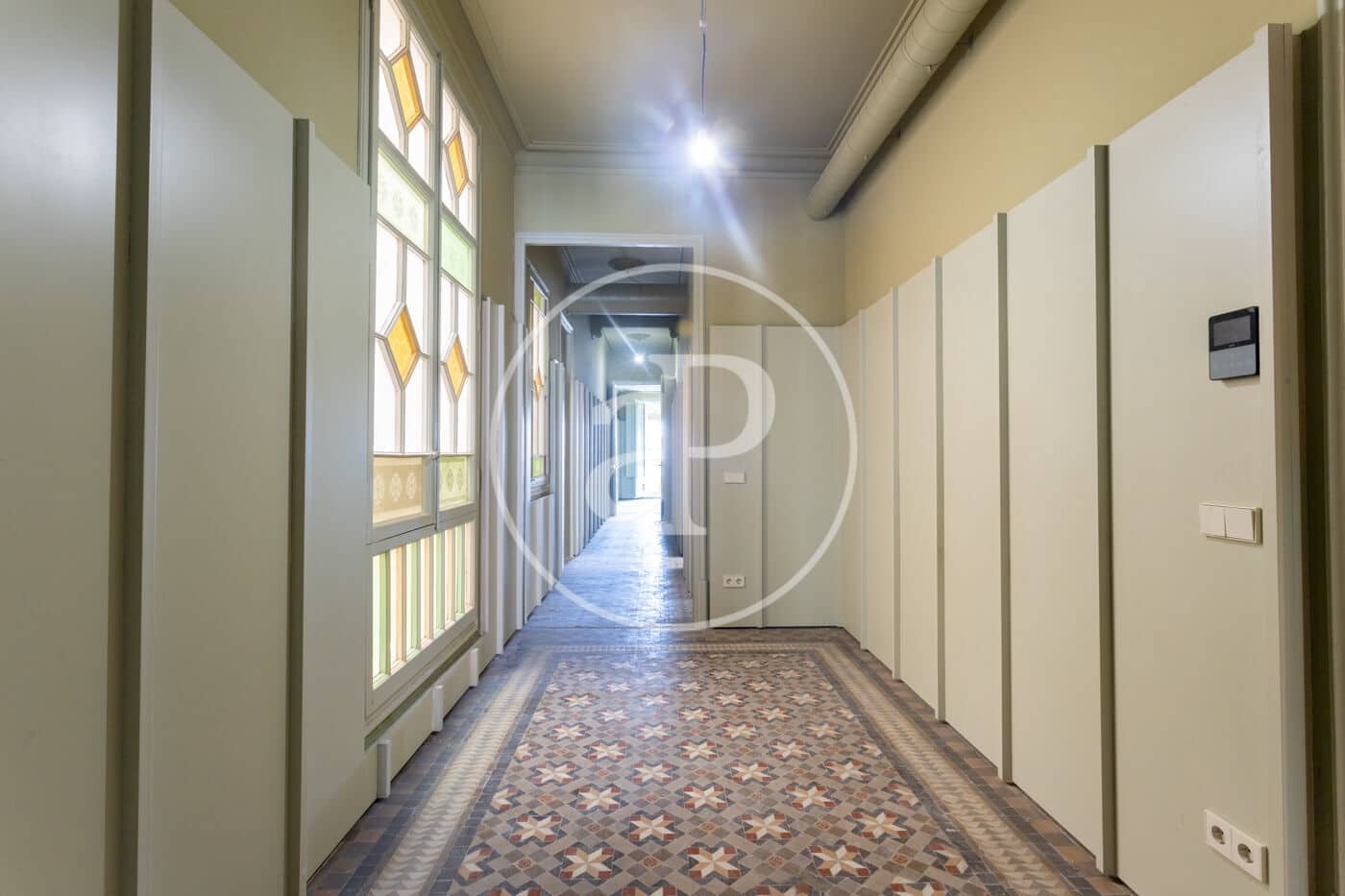 4 quarto Apartamento para arrendar em Barcelona cidade - 4 700 € (Ref: 10155237)