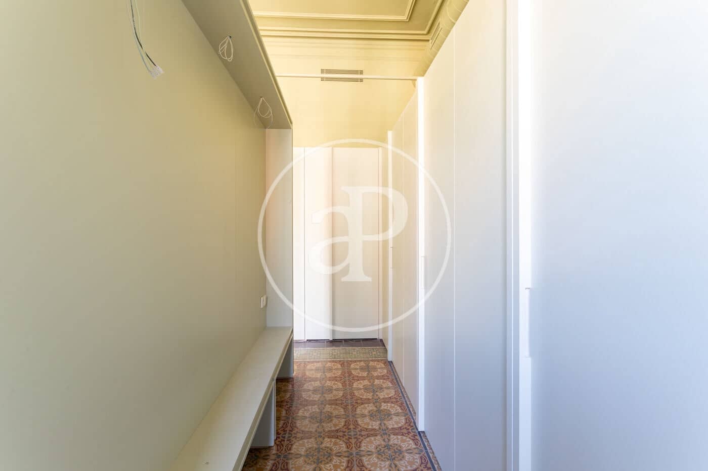 4 quarto Apartamento para arrendar em Barcelona cidade - 4 700 € (Ref: 10155237)
