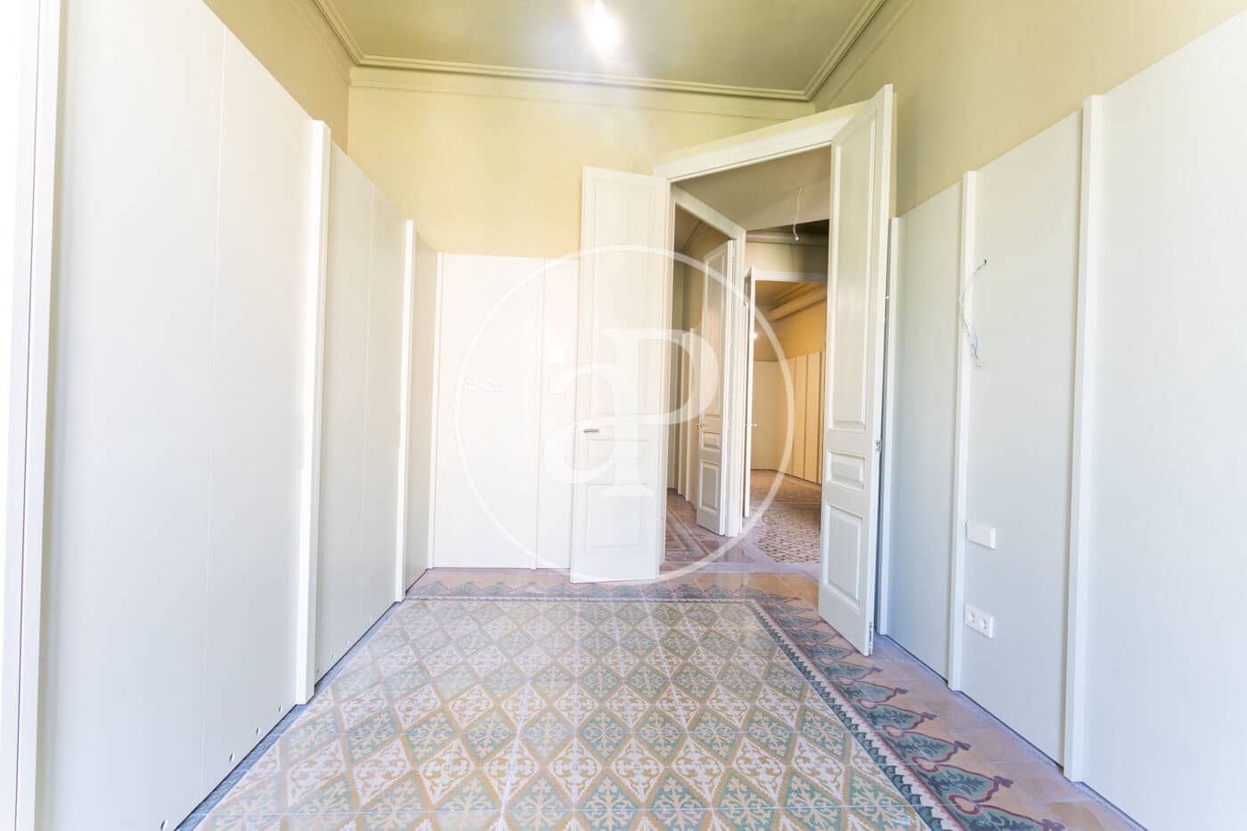 4 quarto Apartamento para arrendar em Barcelona cidade - 4 700 € (Ref: 10155237)