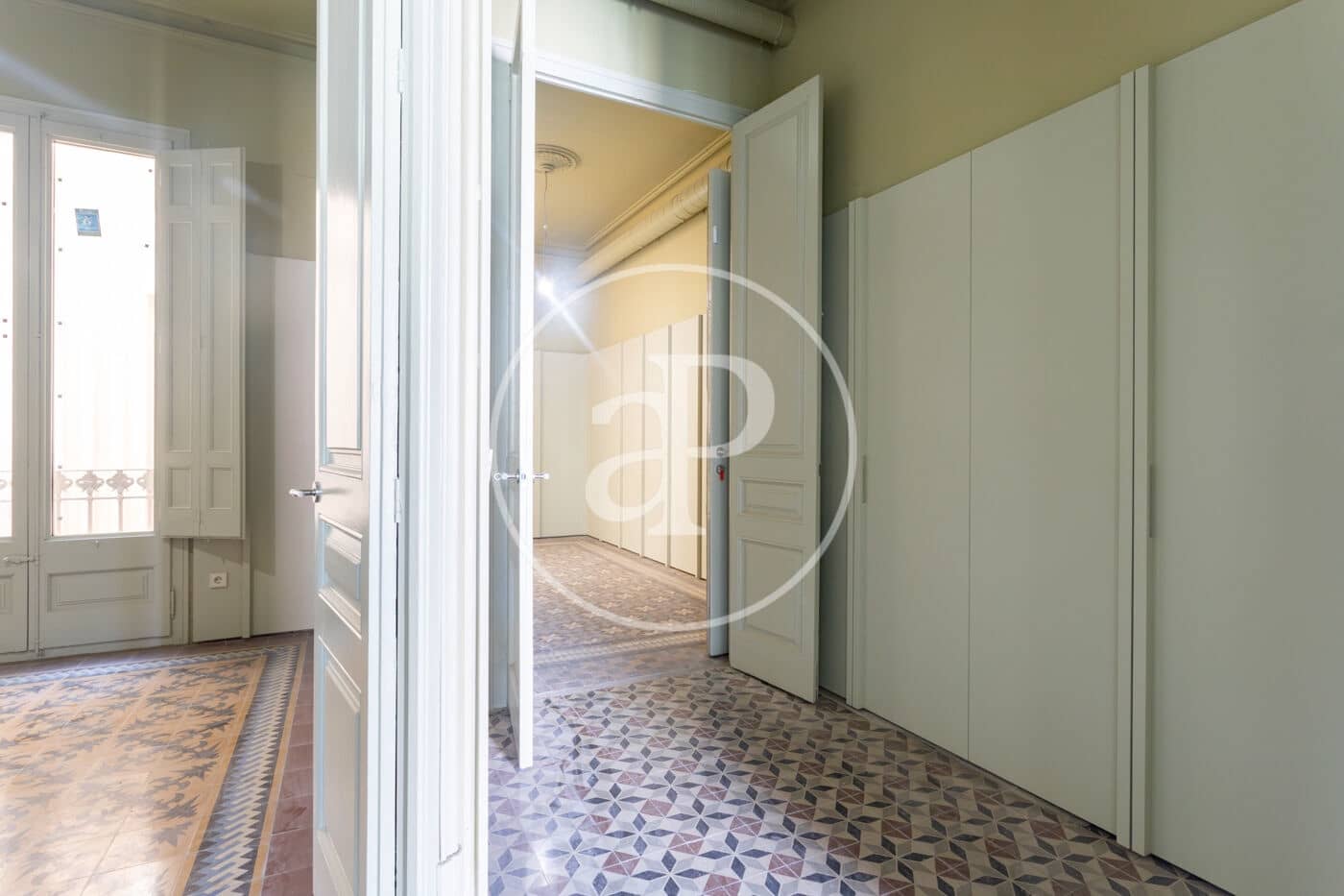 4 quarto Apartamento para arrendar em Barcelona cidade - 4 700 € (Ref: 10155237)