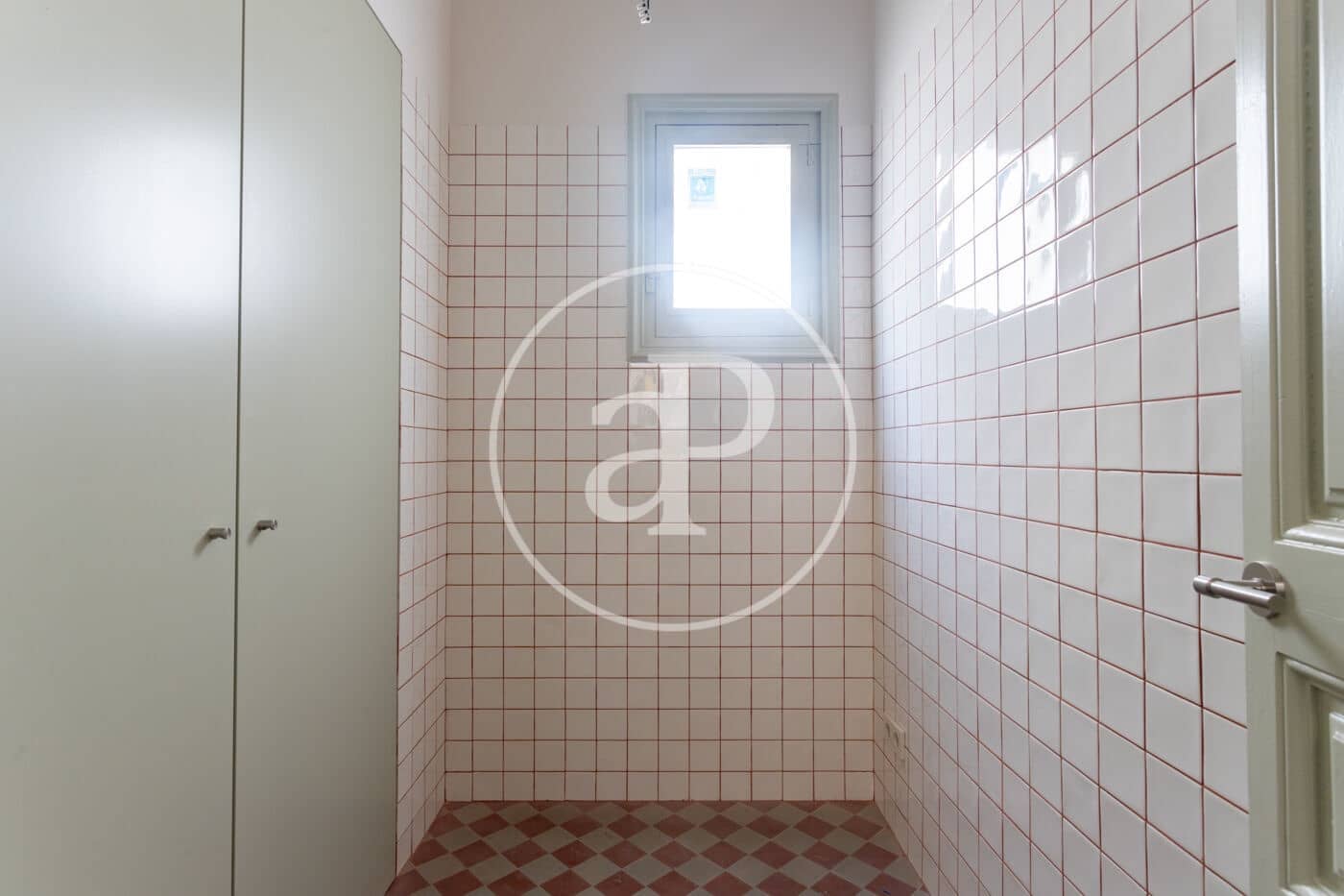 4 quarto Apartamento para arrendar em Barcelona cidade - 4 700 € (Ref: 10155237)
