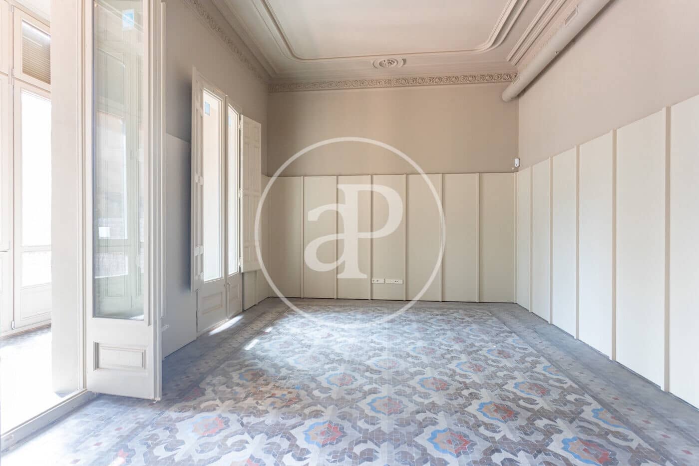 4 quarto Apartamento para arrendar em Barcelona cidade - 5 200 € (Ref: 10155238)