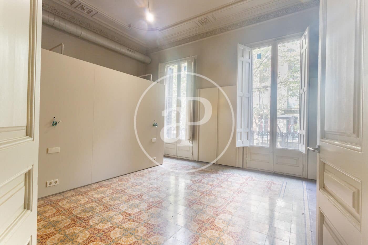 4 quarto Apartamento para arrendar em Barcelona cidade - 5 200 € (Ref: 10155238)