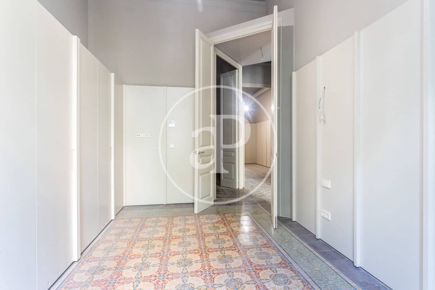 4 quarto Apartamento para arrendar em Barcelona cidade - 5 200 € (Ref: 10155238)
