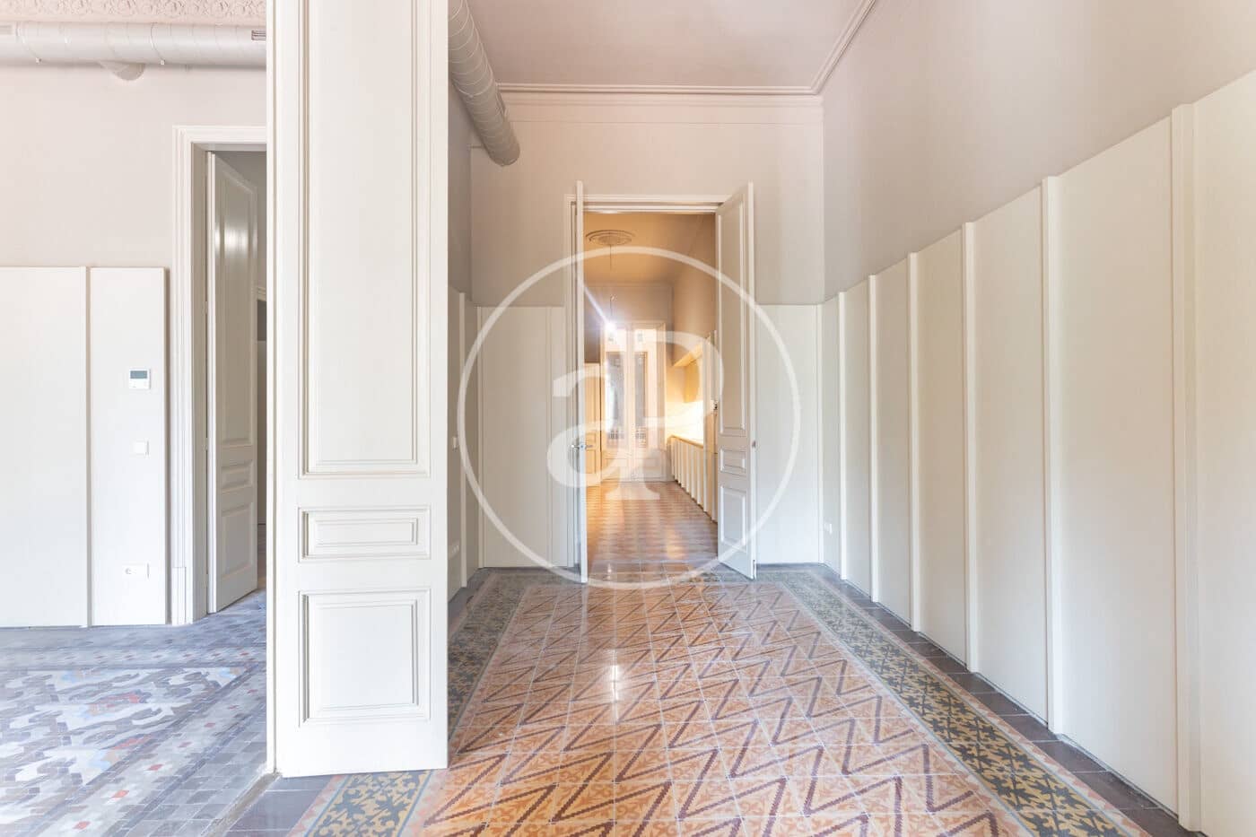 4 quarto Apartamento para arrendar em Barcelona cidade - 5 200 € (Ref: 10155238)