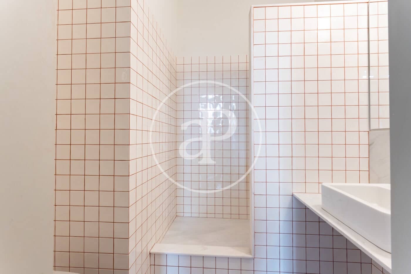 4 quarto Apartamento para arrendar em Barcelona cidade - 5 200 € (Ref: 10155238)