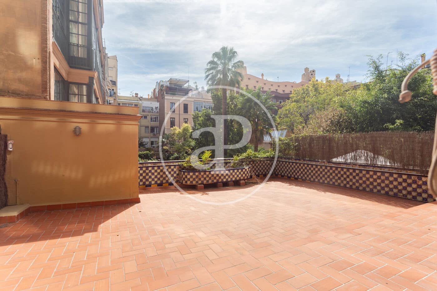 4 quarto Apartamento para arrendar em Barcelona cidade - 5 200 € (Ref: 10155238)