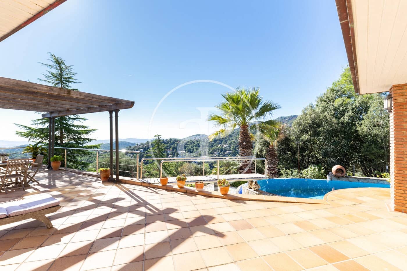 4 bedroom Villa for sale in Matadepera with pool garage - € 1,150,000 (Ref: 10157690)