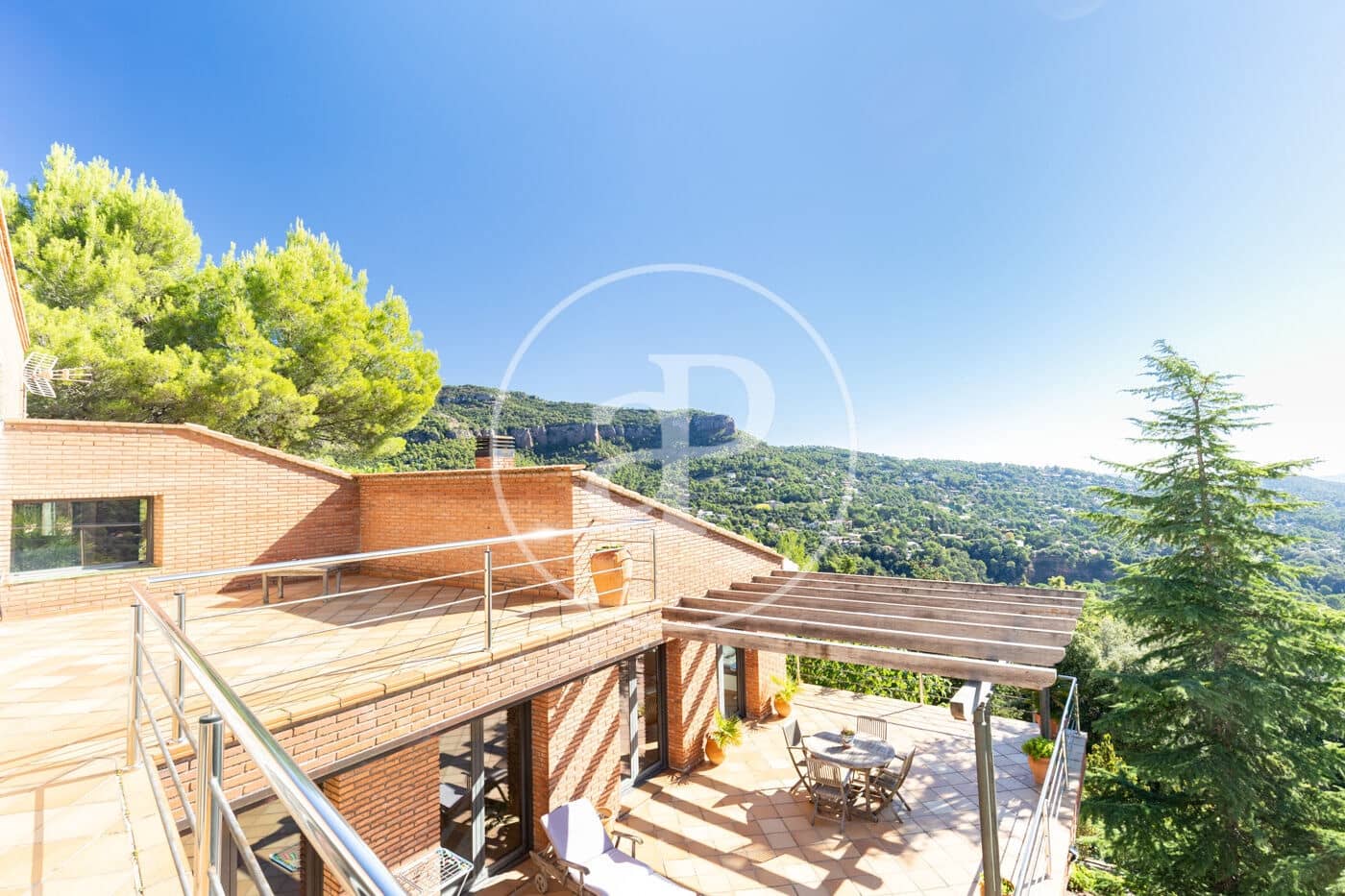 4 bedroom Villa for sale in Matadepera with pool garage - € 1,150,000 (Ref: 10157690)