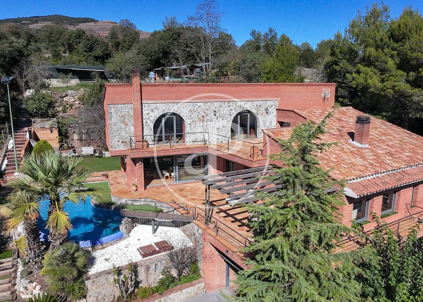 4 bedroom Villa for sale in Matadepera with pool garage - € 1,150,000 (Ref: 10157690)